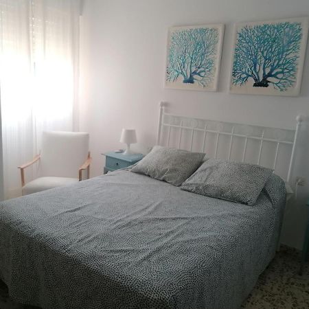 Piso Familiar Con Piscina Y Aparcamiento En Torre Del Mar - Edificio Ronda I Lejlighed Eksteriør billede