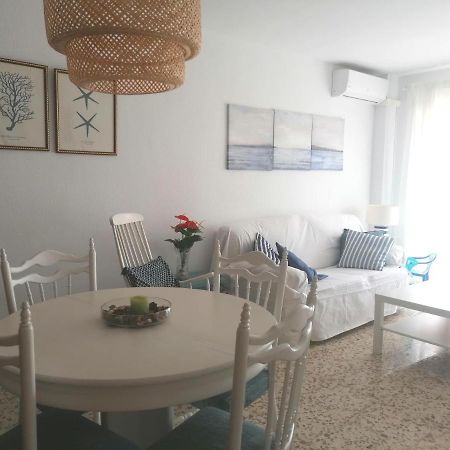 Piso Familiar Con Piscina Y Aparcamiento En Torre Del Mar - Edificio Ronda I Lejlighed Eksteriør billede