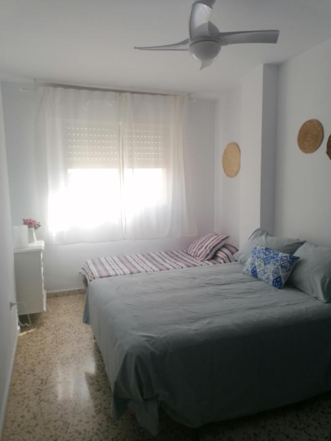 Piso Familiar Con Piscina Y Aparcamiento En Torre Del Mar - Edificio Ronda I Lejlighed Eksteriør billede